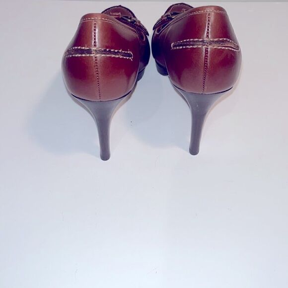 Vintage Talbots collection brown leather 4” heels - Picture 3 of 5